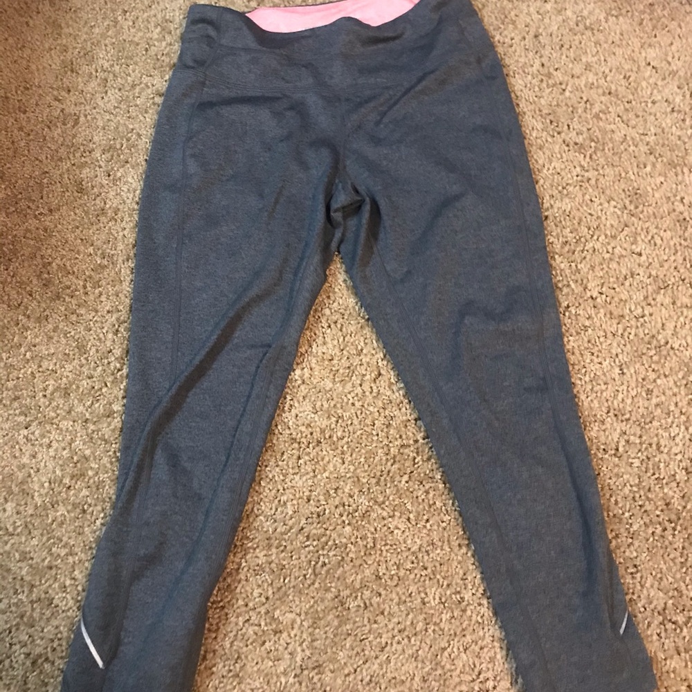 Athletic leggings